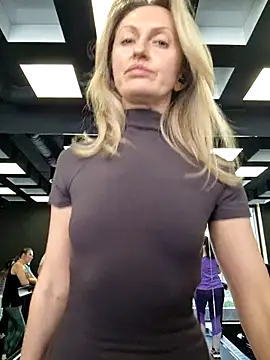 Miss    Mia  online show from 02/26/25, 12:05