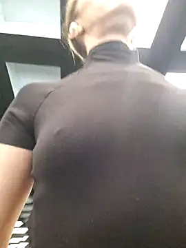 Miss    Mia  online show from 03/07/26, 09:27