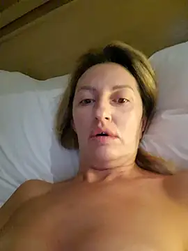 Miss    Mia  online show from 03/24/26, 11:27