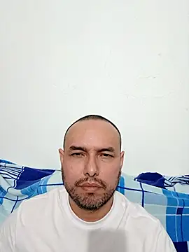 Snapshot of ElSunEagle chatting on 02/13/26, 12:54 ElSunEagle online show from 02/13/26, 12:54