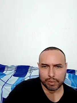 Snapshot of ElSunEagle chatting on 02/18/26, 01:14 ElSunEagle online show from 02/18/26, 01:14