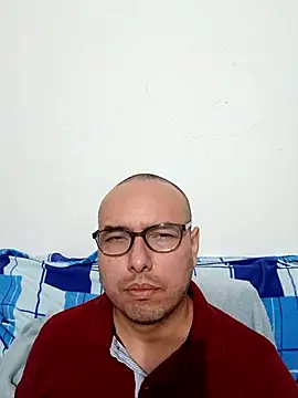 Snapshot of ElSunEagle chatting on 02/02/26, 01:15 ElSunEagle online show from 02/02/26, 01:15