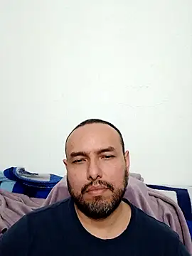 Snapshot of ElSunEagle chatting on 02/25/26, 01:28 ElSunEagle online show from 02/25/26, 01:28