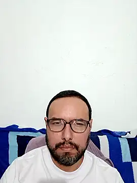 Snapshot of ElSunEagle chatting on 01/14/26, 12:58 ElSunEagle online show from 01/14/26, 12:58