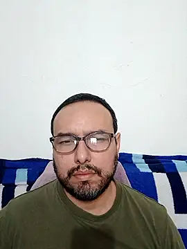 Snapshot of ElSunEagle chatting on 01/08/26, 05:52 ElSunEagle online show from 01/08/26, 05:52