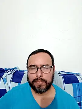 Snapshot of ElSunEagle chatting on 02/01/26, 01:15 ElSunEagle online show from 02/01/26, 01:15