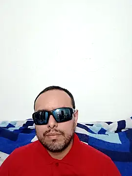 Snapshot of ElSunEagle chatting on 03/25/26, 02:12 ElSunEagle online show from 03/25/26, 02:12