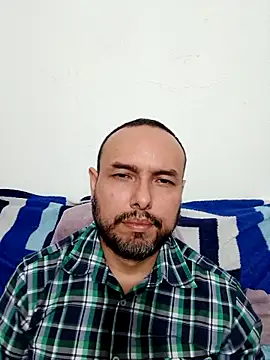 Snapshot of ElSunEagle chatting on 03/01/26, 02:00 ElSunEagle online show from 03/01/26, 02:00