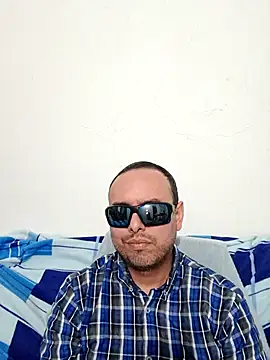 ElSunEagle online show from 06/17/26, 02:33