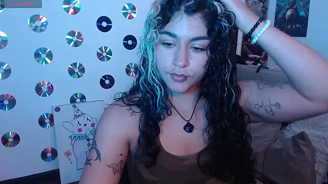 abril666 online show from 10/20/25, 03:34