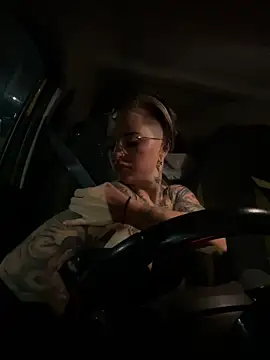 Rubyrichhxo online show from 12/25/24, 01:10