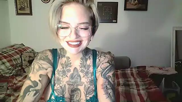 Rubyrichhxo online show from 12/22/24, 08:47