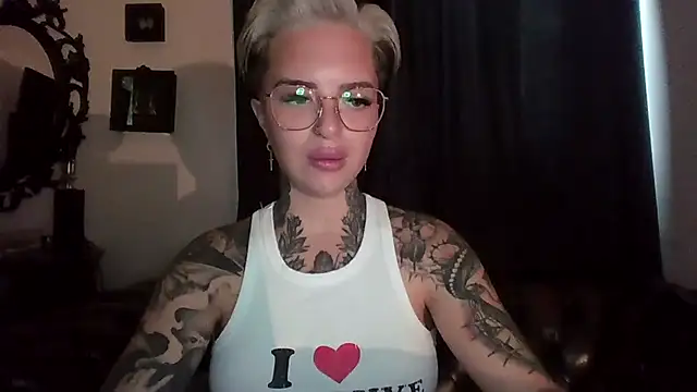 Rubyrichhxo online show from 09/13/25, 08:58