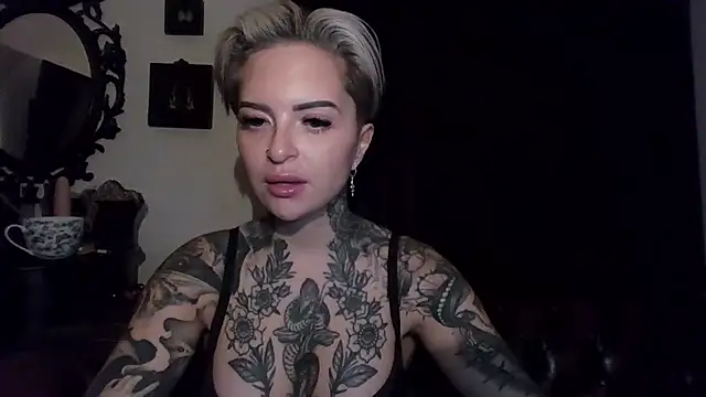 Rubyrichhxo online show from 12/20/25, 05:27
