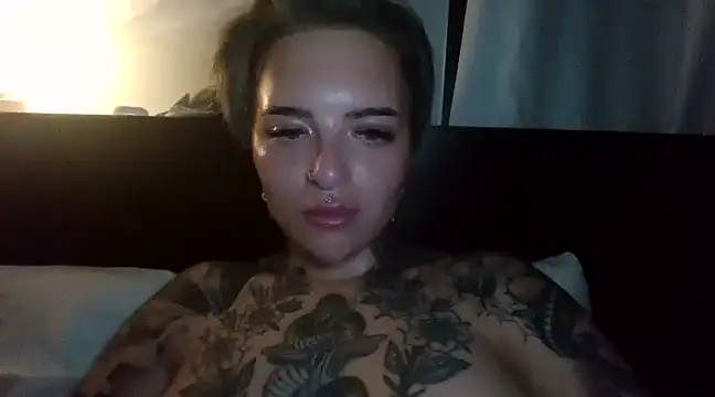 Rubyrichhxo online show from 01/16/25, 05:55
