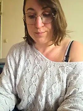 minierose online show from 02/15/26, 12:04