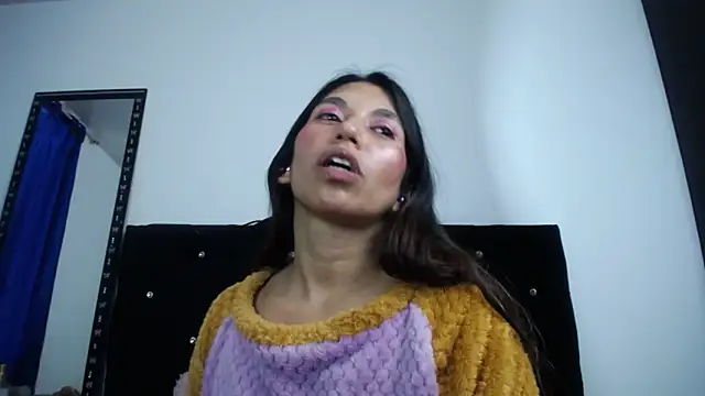 sweet skylove  online show from 03/25/26, 10:52