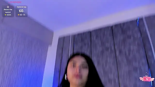 Snapshot of GiselOrtiz chatting on 10/23/25, 10:36 GiselOrtiz online show from 10/23/25, 10:36