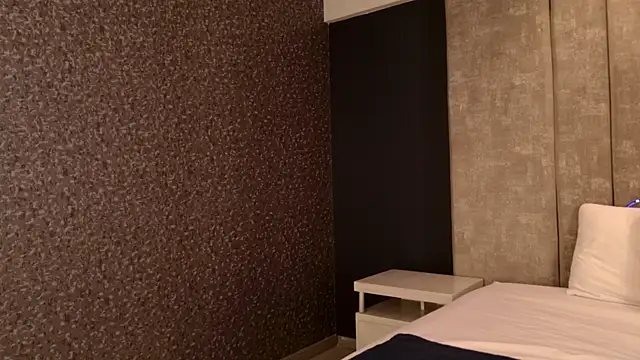 Snapshot of GiselOrtiz chatting on 10/18/25, 10:28 GiselOrtiz online show from 10/18/25, 10:28