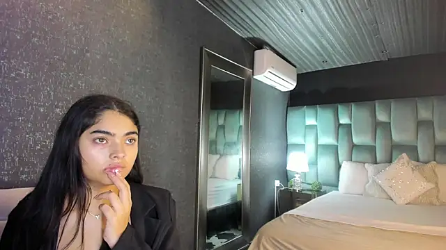 Snapshot of GiselOrtiz chatting on 06/08/26, 12:38 GiselOrtiz online show from 06/08/26, 12:38