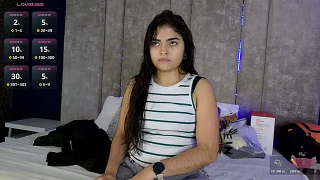 Snapshot of GiselOrtiz chatting on 11/15/25, 10:41 GiselOrtiz online show from 11/15/25, 10:41