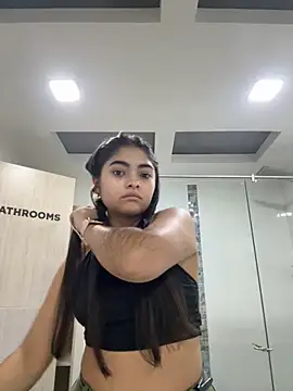 Snapshot of GiselOrtiz chatting on 10/29/25, 10:47 GiselOrtiz online show from 10/29/25, 10:47