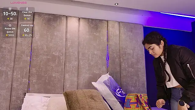 Snapshot of GiselOrtiz chatting on 11/19/25, 10:59 GiselOrtiz online show from 11/19/25, 10:59