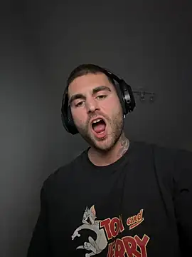 itsmehoneyhm online show from 12/12/24, 07:48