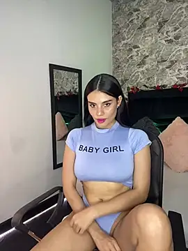 Snapshot of Maylin_Garcia chatting on 02/03/25, 06:49 Maylin Garcia online show from 02/03/25, 06:49