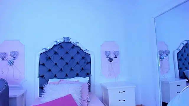 Jasmine55   online show from 02/01/25, 03:41
