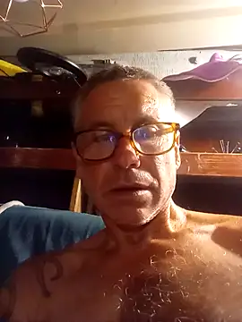 Snapshot of Pcsammy73 chatting on 09/14/25, 05:52 Pcsammy73 online show from 09/14/25, 05:52