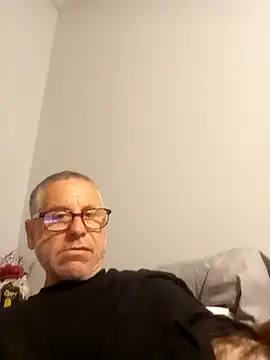 Pcsammy73 online show from 03/06/26, 05:08