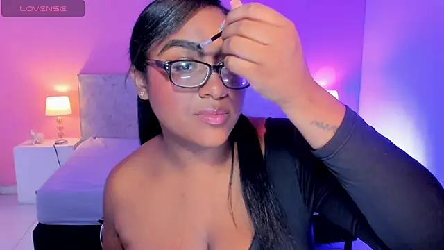 Snapshot of BlakmillerrGilson chatting on 10/24/25, 07:57 BlakmillerrGilson online show from 10/24/25, 07:57