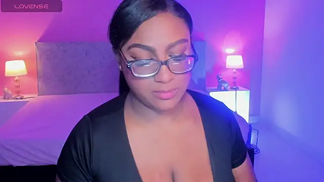 Snapshot of BlakmillerrGilson chatting on 11/02/25, 08:03 BlakmillerrGilson online show from 11/02/25, 08:03