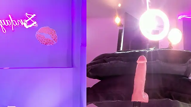 ZendayaGrey online show from 03/19/26, 10:54