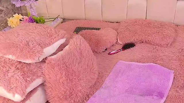 ZendayaGrey online show from 09/13/25, 10:15