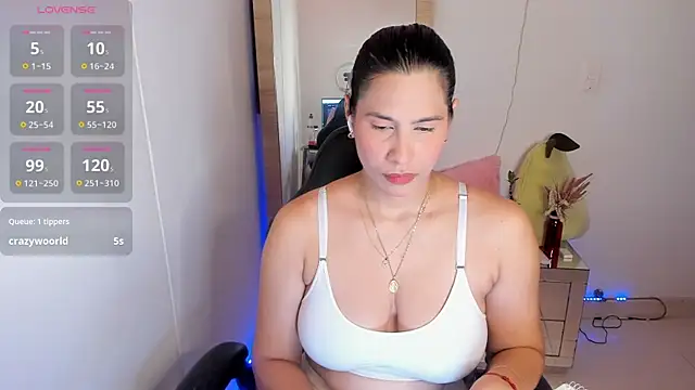 hellensexy online show from 06/29/26, 10:09