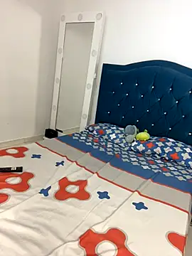 Snapshot of Leonarrrd_01 chatting on 09/26/25, 12:39 Leonarrrd 01 online show from 09/26/25, 12:39