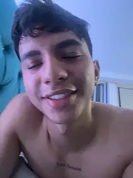 Snapshot of Leonarrrd_01 chatting on 03/17/25, 05:12 Leonarrrd 01 online show from 03/17/25, 05:12