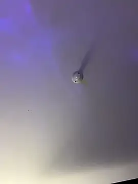 Snapshot of Leonarrrd_01 chatting on 10/04/25, 04:58 Leonarrrd 01 online show from 10/04/25, 04:58