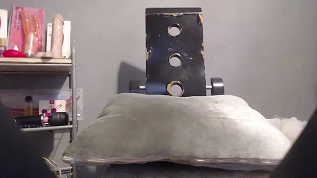 Amazing12inch online show from 11/15/25, 08:02