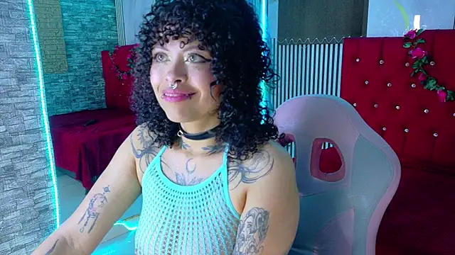 miahernadez303av online show from 04/07/26, 03:19