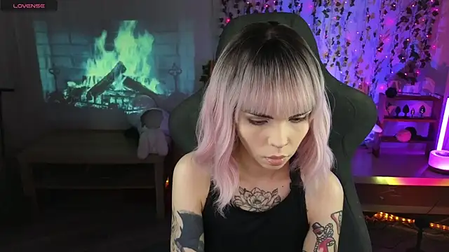 Kerry Kirk online show from 04/03/26, 09:54