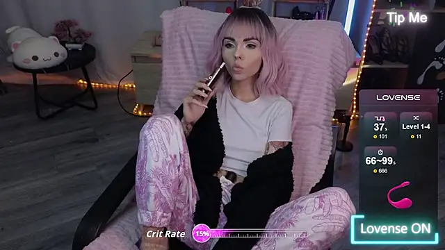 Kerry Kirk online show from 11/07/25, 04:44