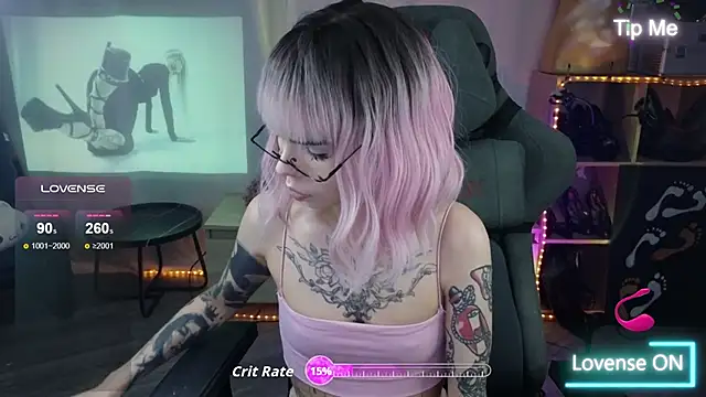 Kerry Kirk online show from 11/21/25, 09:03