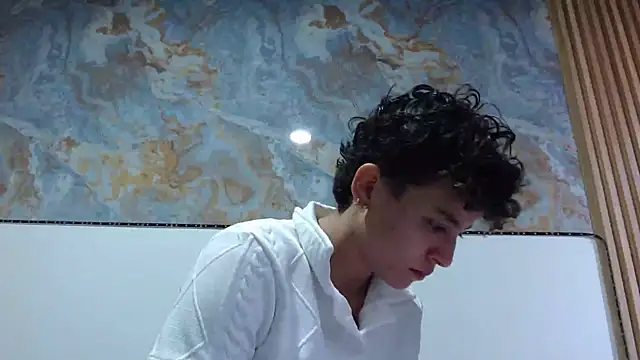 Snapshot of Antonella_Cruz02 chatting on 10/06/25, 12:28 Antonella Cruz02 online show from 10/06/25, 12:28