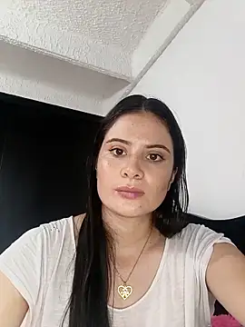 Zoe Clark  online show from 10/01/25, 08:57