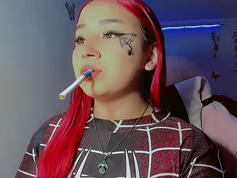 madisonx17 online show from 10/28/25, 11:47