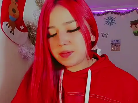 madisonx17 online show from 12/21/25, 11:38