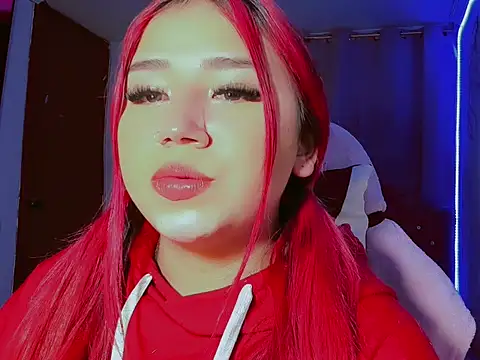 madisonx17 online show from 11/17/25, 12:14